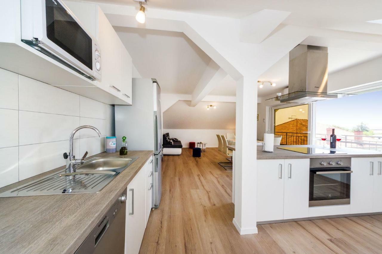 Apartman Iva Zara Екстериор снимка